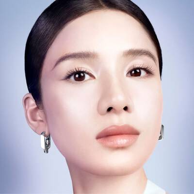 Clarifique Zhang Guzellik Gorseli