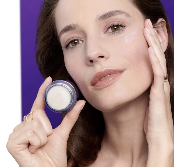 Rénergie Yeux Multi-Lift Ultra Göz Kremi Nasıl Kullanılır?