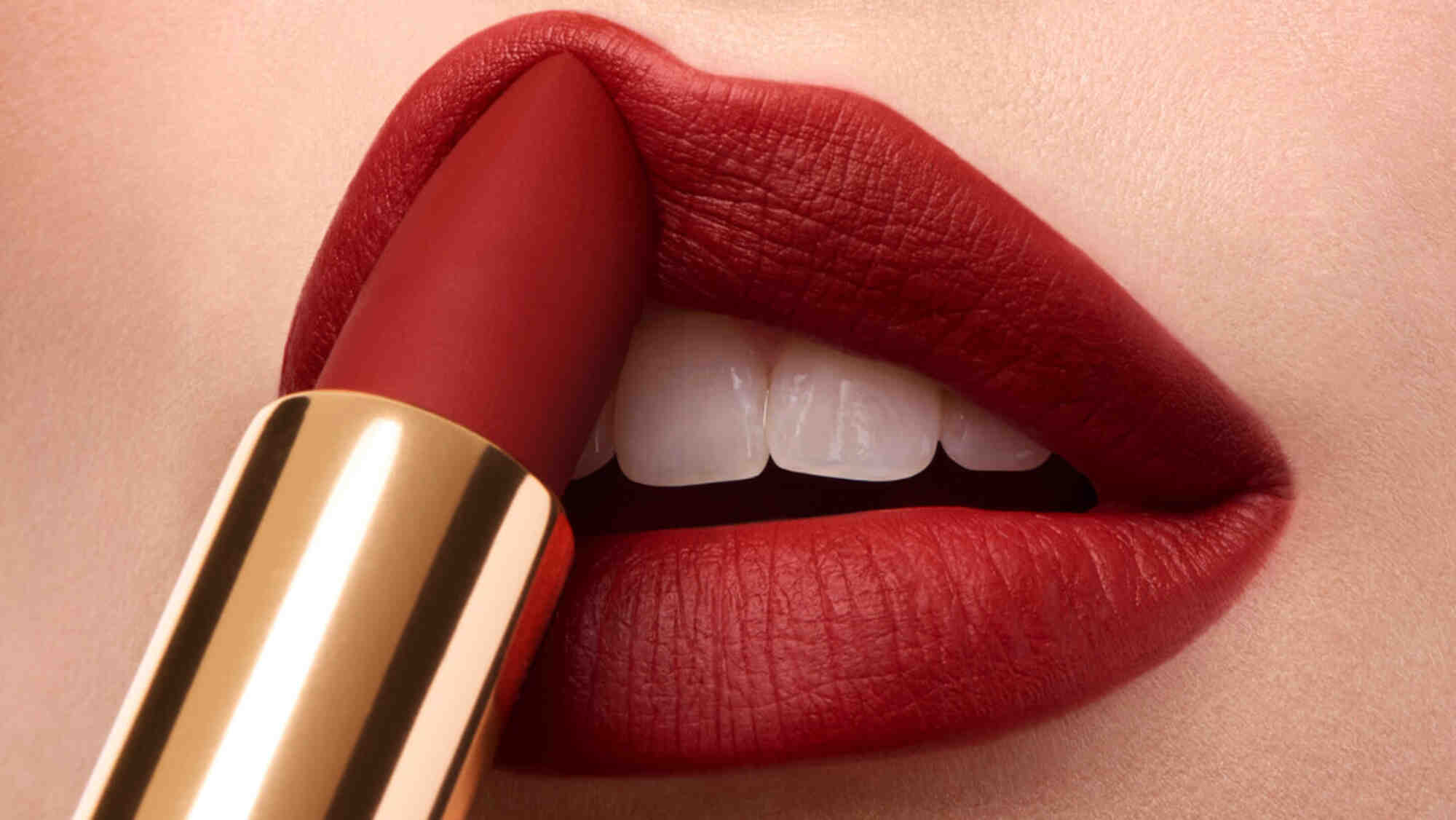 Yeşil göz makyajı